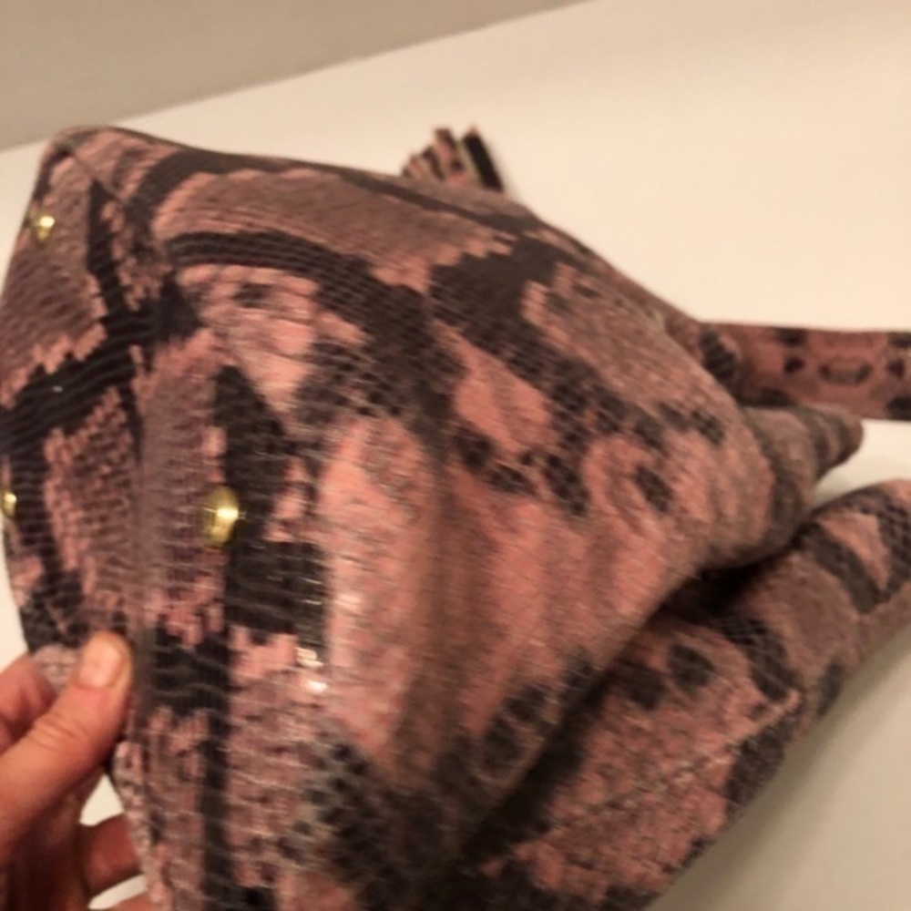 Vittoria Napoli Pink Python Drawstring Bucket Bag - image 3